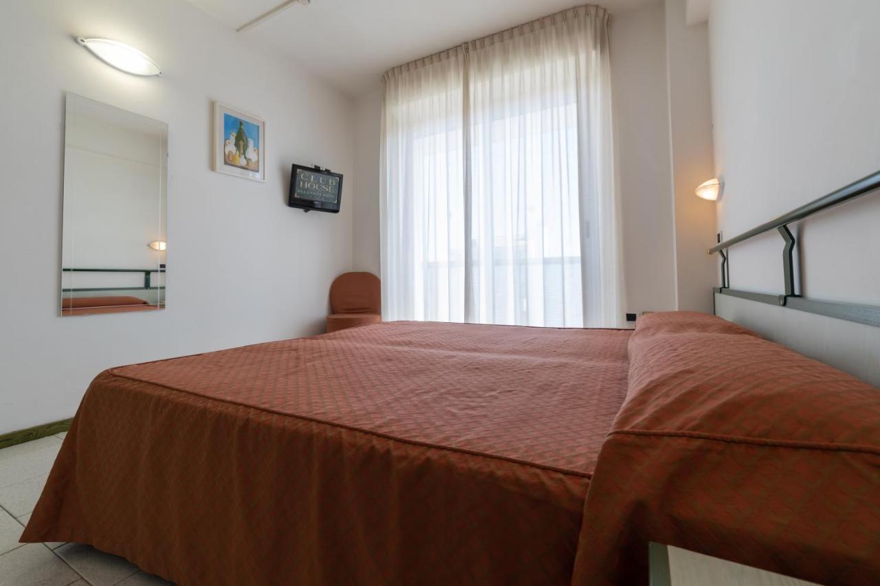 Residence Hotel Club House Cattolica Luaran gambar