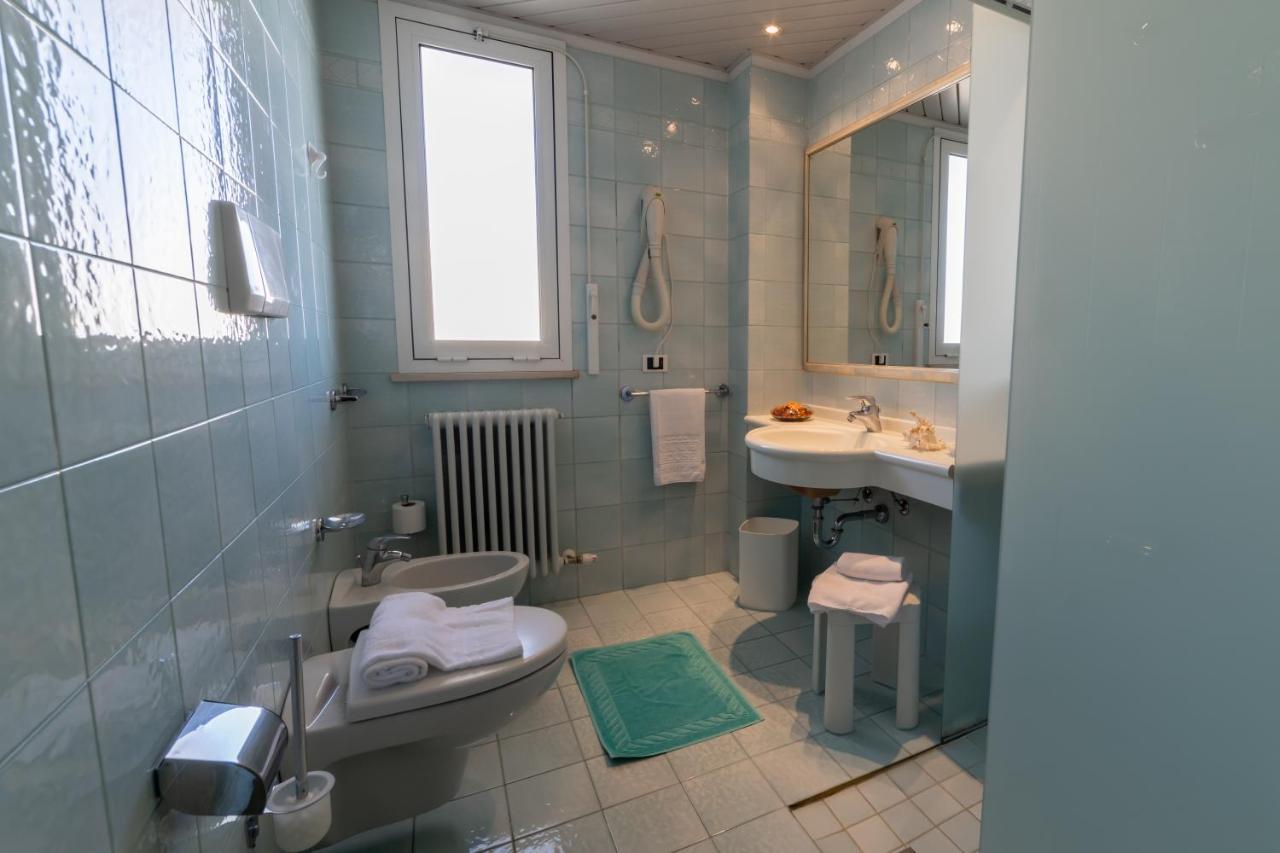 Residence Hotel Club House Cattolica Luaran gambar
