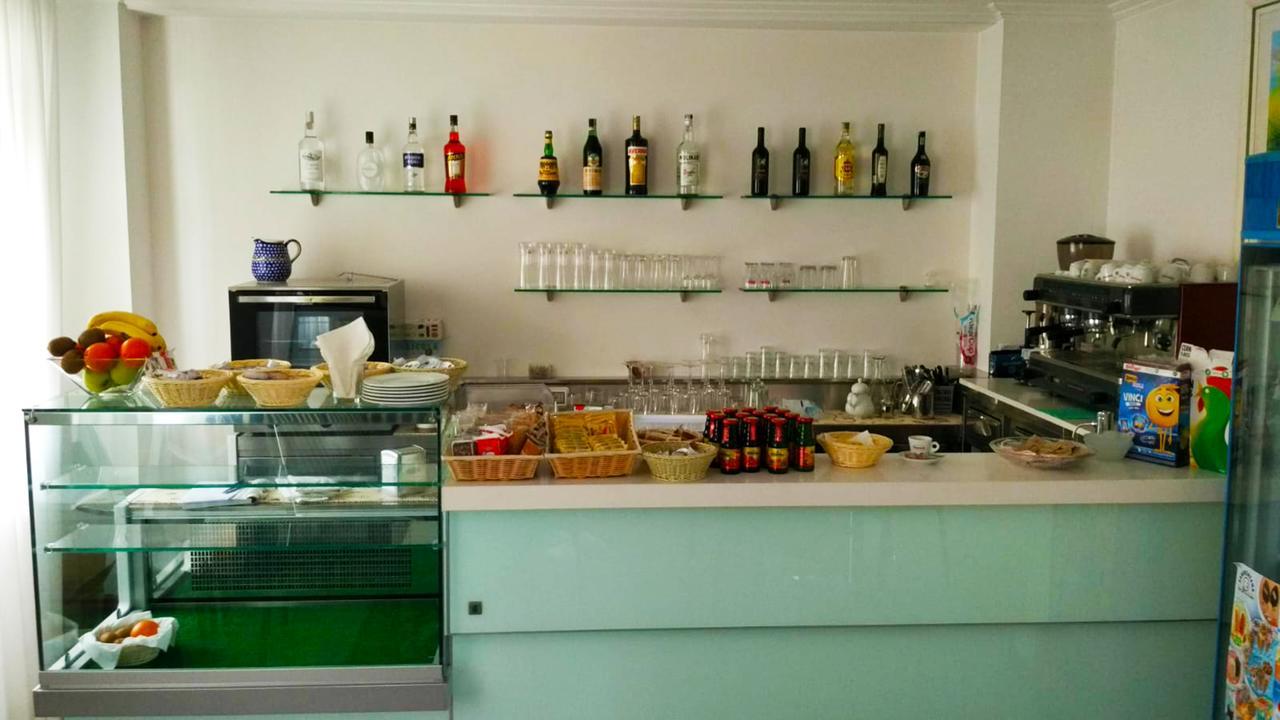 Residence Hotel Club House Cattolica Luaran gambar